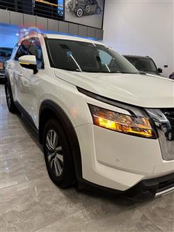 نیسان پاسفایندەر